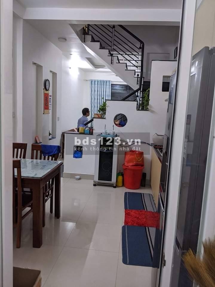 Bán Nhà Hẻm 329 Tân Hương, diện tích 64m2, 3 Tầng, Sân Thượng Thoáng Mát
