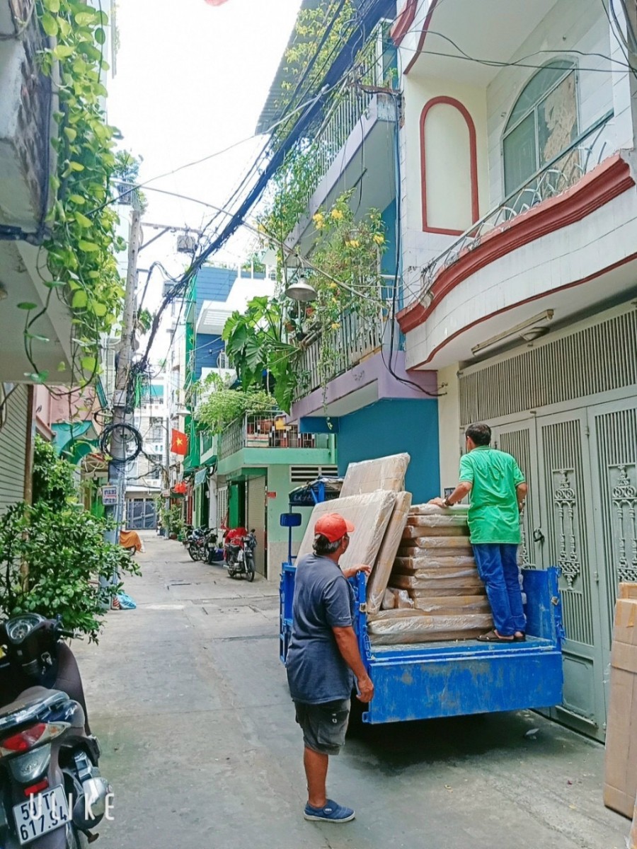 Bán gấp nhà HXH Phan Xích Long dân trí DT 40m2- 4 Lầu mới gần MT đường