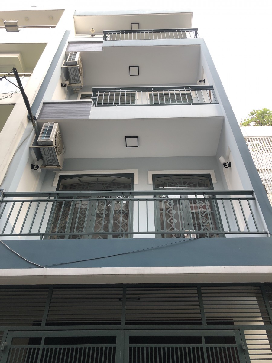 Bán gấp nhà HXH Phan Xích Long dân trí DT 40m2- 4 Lầu mới gần MT đường
