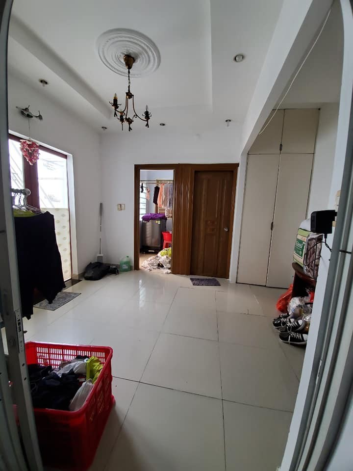 Hẻm xe tải Trịnh Đình Trọng, 4 tầng, btct dt 200m2 (5x40), giá chỉ 13.3 tỷ, lh 0979847570