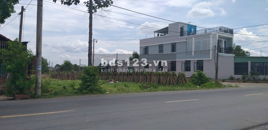 Kẹt tiền bán gấp 386m2 đất ở mặt tiền đường hắc dịch tóc tiên 2 mặt tiền