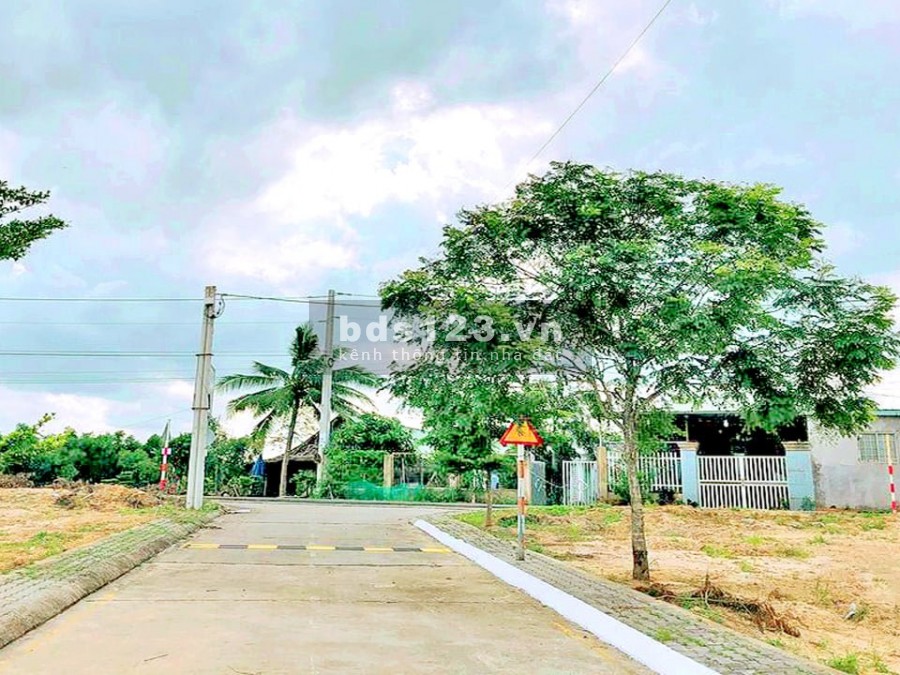 Chủ vỡ nở cần bán gấp lô 2 mặt tiền gần ngã 3 Thái Lan, Long Thành, Đồng Nai