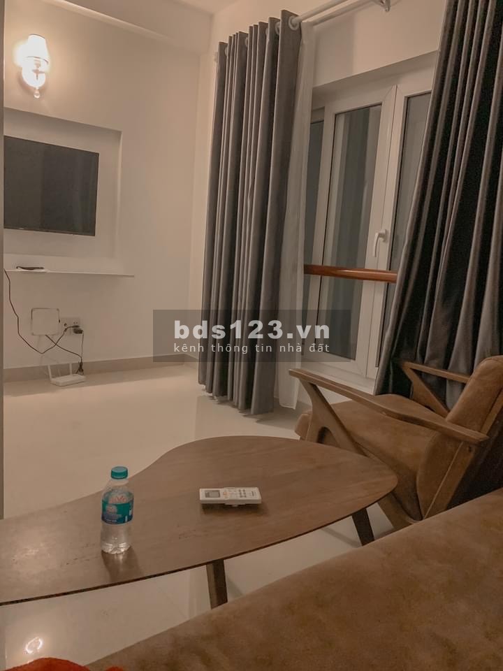 Tin từ chính chủ. Nhà Mới Xây 4 Tầng 140m2,HXH đường Phan Xích Long