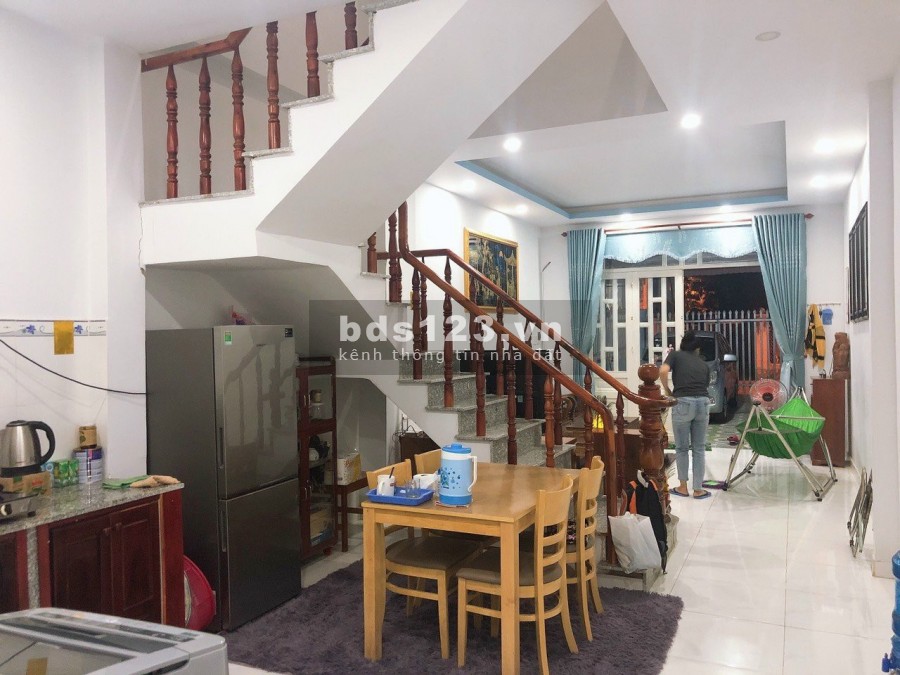 Em còn căn 1 căn nhà lầu Tương Bình Hiệp Thủ Dầu Một Bình Dương