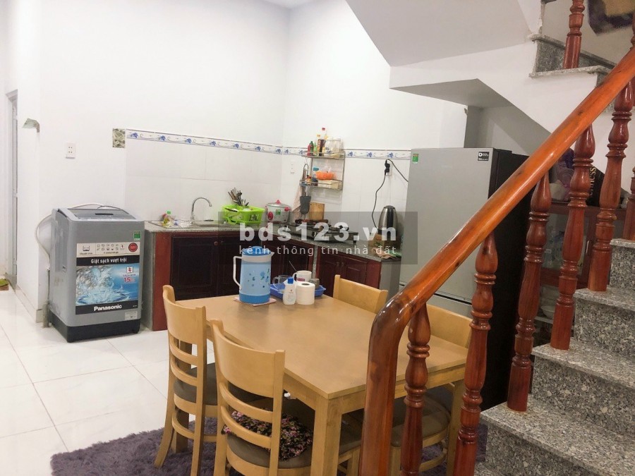 Em còn căn 1 căn nhà lầu Tương Bình Hiệp Thủ Dầu Một Bình Dương