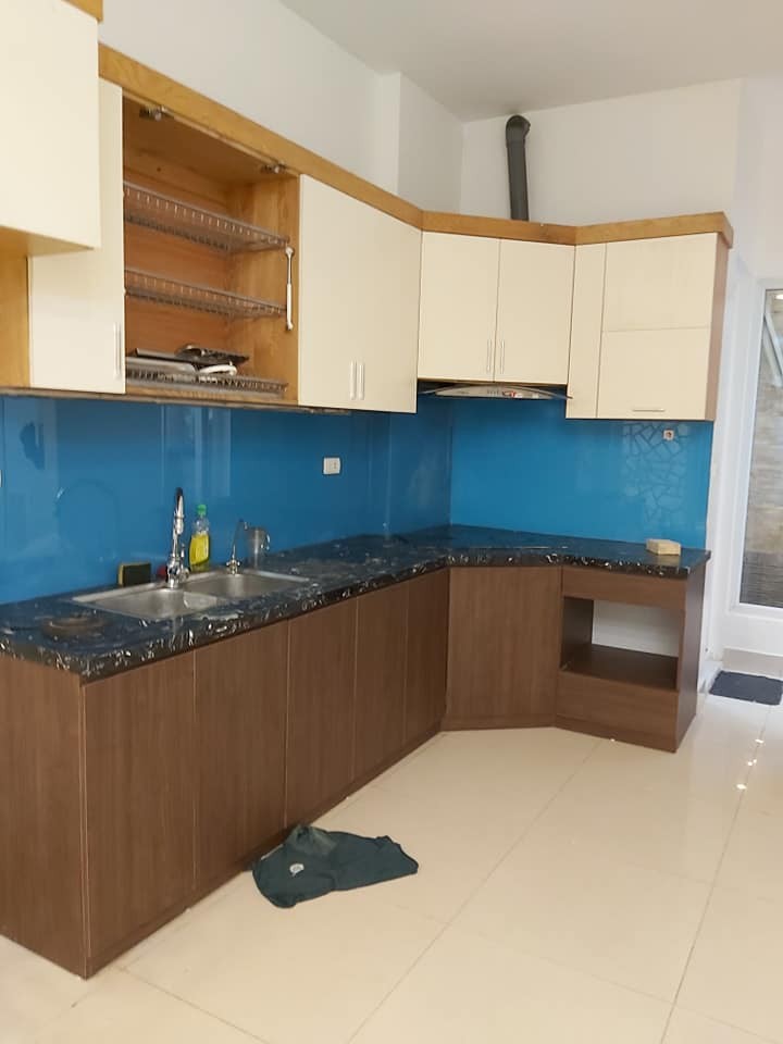 Bán nhà Trần Phú, Hà Đông diện tích 39m2, 4 tânfg, ô tô, Kd, giá chỉ 4,3 tỷ, thương lượng