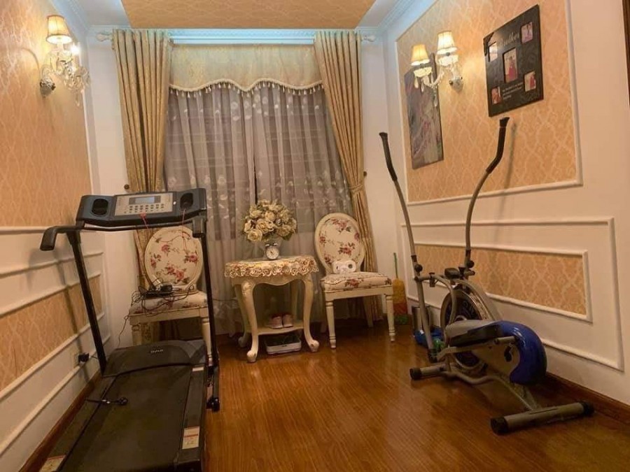 Khu vip ngõ ô tô dt 84 m2, 5 tầng, nhỉnh 6 tỷ, lh 0962458616, nhà cực đẹp, mua ngay ở ngay.
