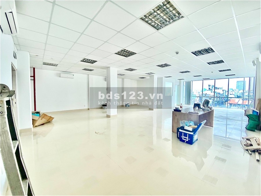Cho Thuê Nhà Trường Sơn, Quận Tân Bình, nguyên căn rộng 12x20, 2 lầu.