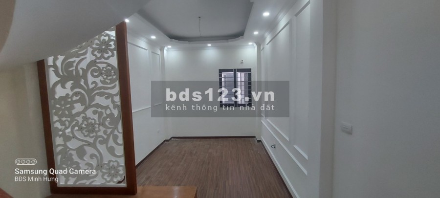 Bán nhà nguyên căn đường Bà Triệu, Hà Đông 36m, vị trí đẹp, giá cực sốc, 2.7 tỷ. Lh 0984672007