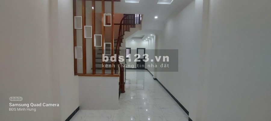 Bán nhà nguyên căn đường Bà Triệu, Hà Đông 36m, vị trí đẹp, giá cực sốc, 2.7 tỷ. Lh 0984672007