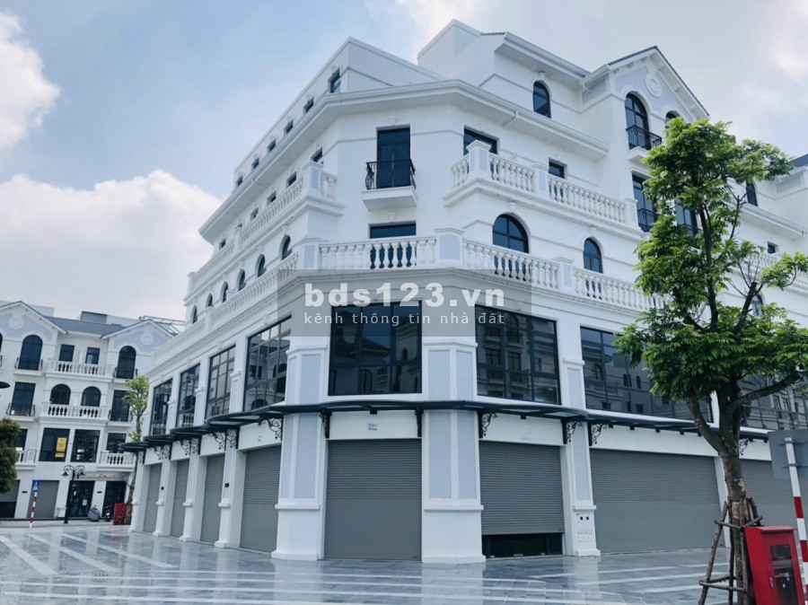 Cho thuê shophouse kinh doanh sầm uất Vin Gia Lâm, liên hệ 0358285588