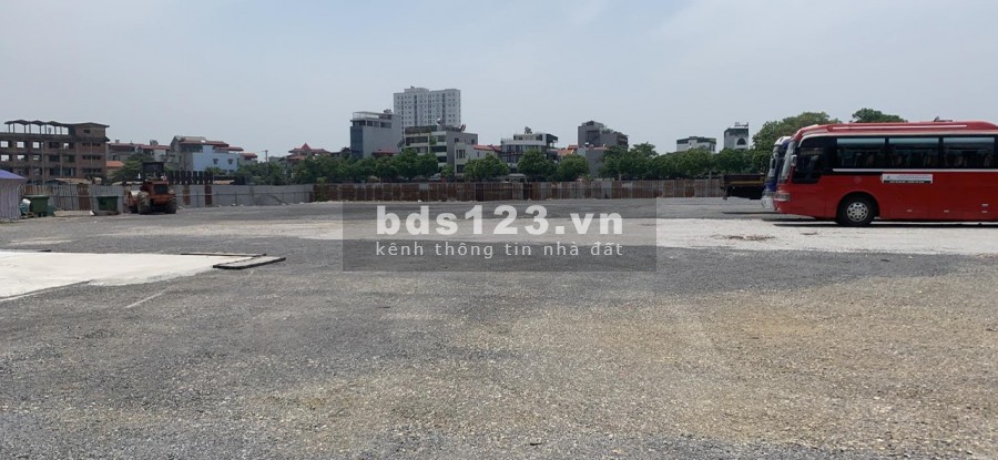 Cho thuê bãi để xe dt 5000m2 tại Thạch Bàn, Long Biên, HN
