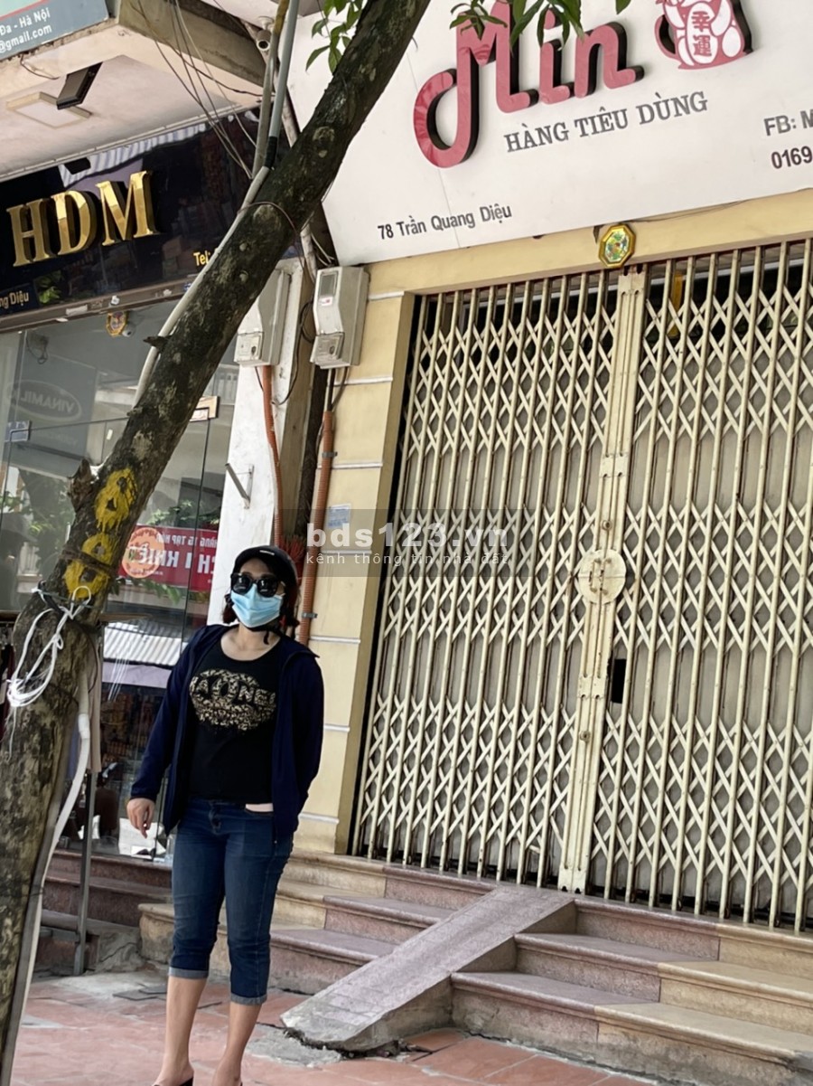 Nhà đẹp long lanh tại Bạch Đằng có 4 tầng siêu thoáng mát, diện tích vuông, 4 tầng