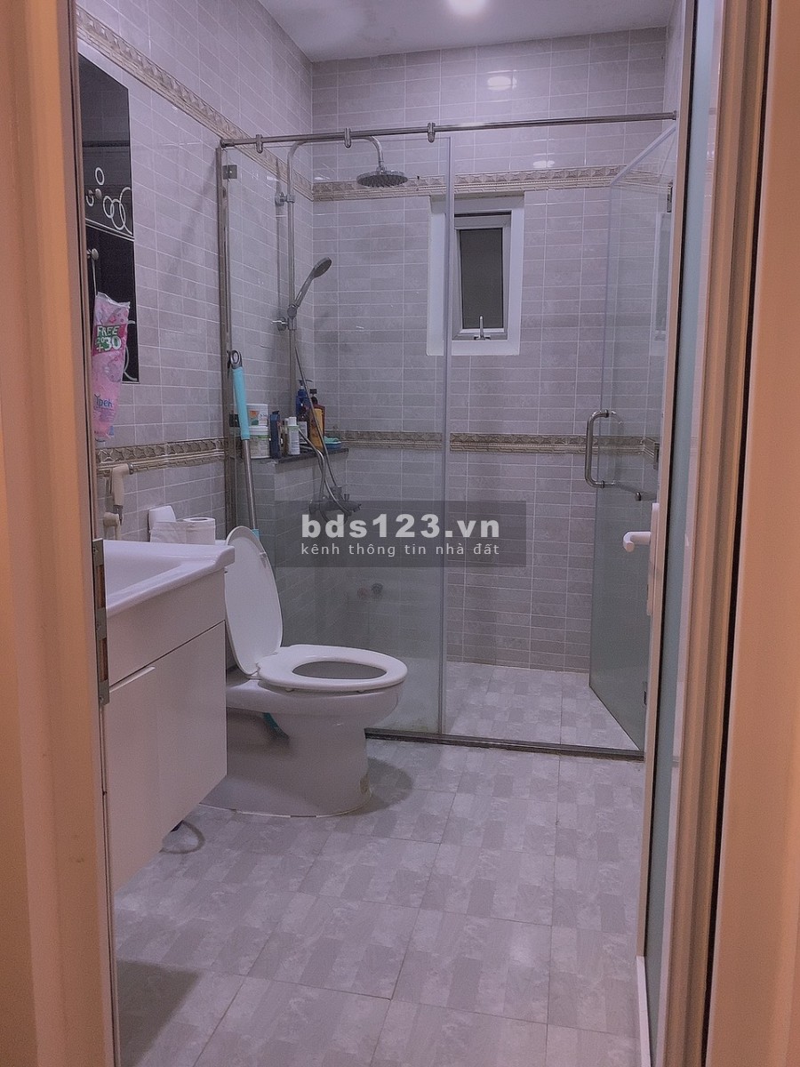 Đáo hạn ngân hàng bán gấp nhà đường Phan Xích Long giá 6.7 tỷ