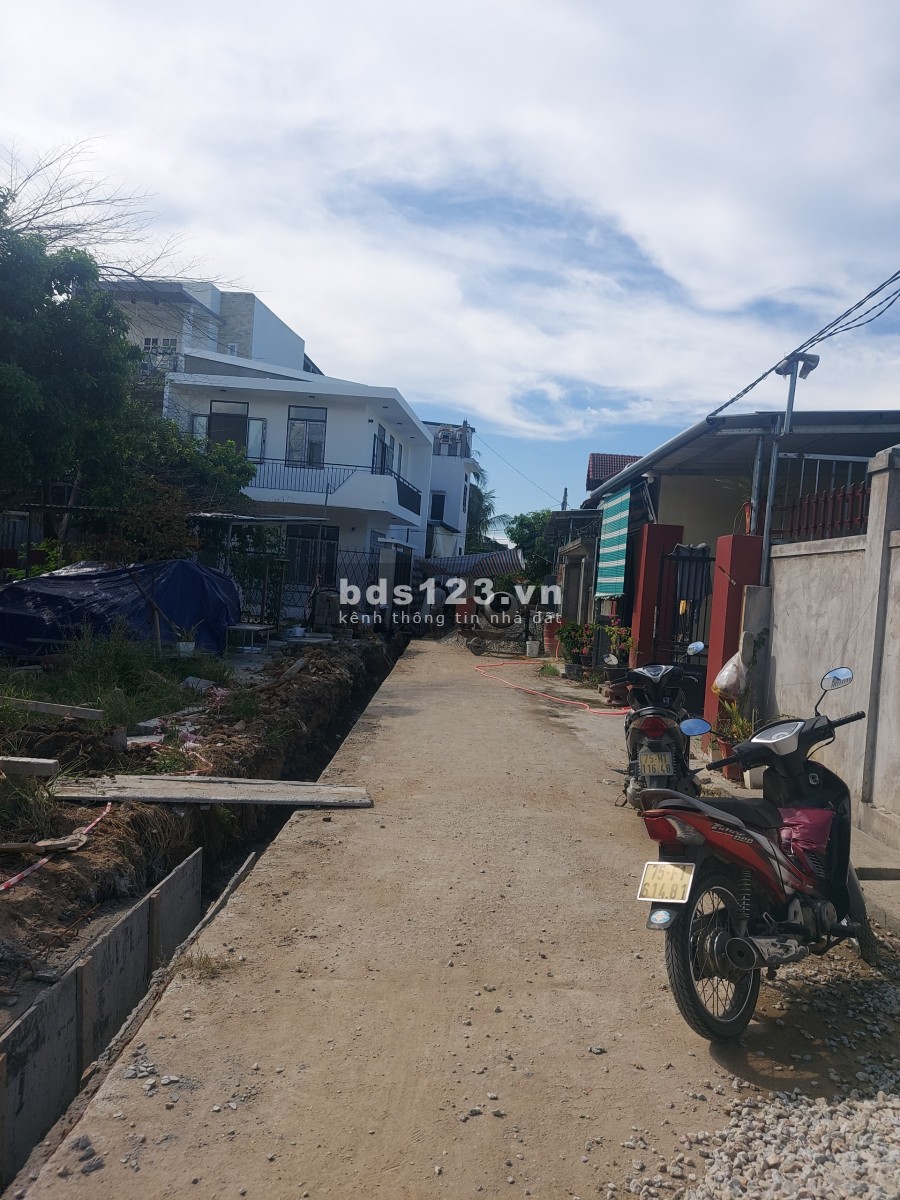 Hàng hiếm 2 lô đất sát nhau chính chủ XÓM 4 Ngọc Anh, phường Phú Thượng, đường lớn 3.5m