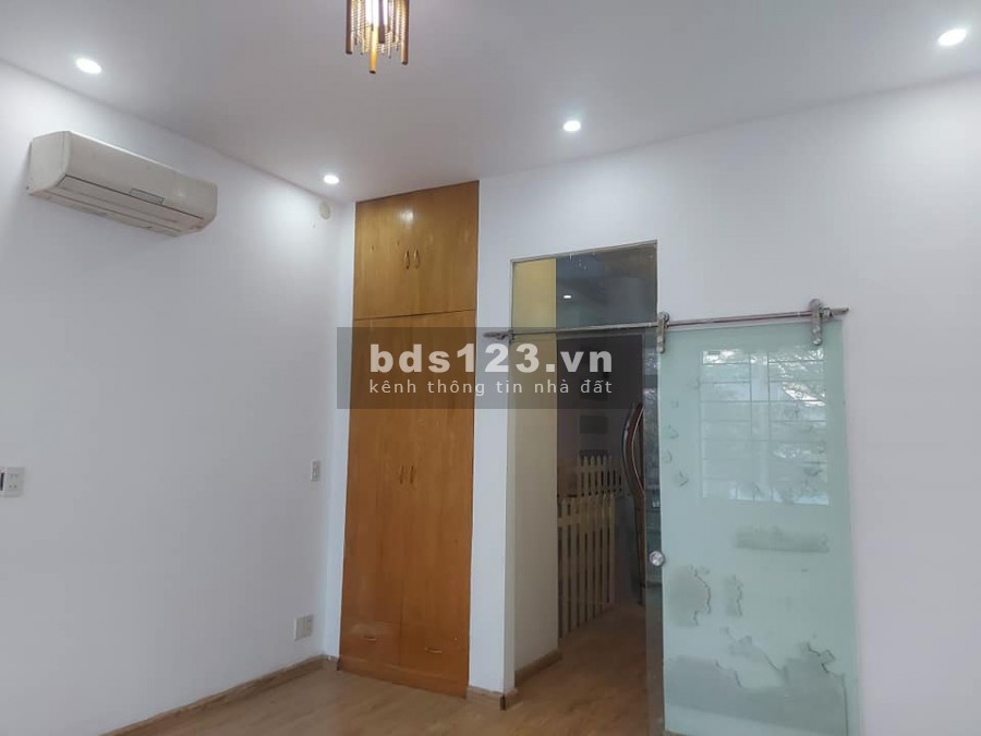 [Bán nhà] Huỳnh Thiện Lộc, Tân Phú, dt 4.3x18m, giá 8 tỷ 690tr, LH 0933592713