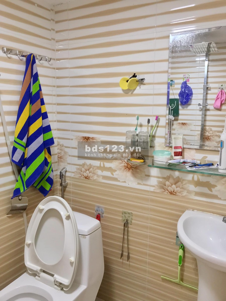 Bán nhà đường Lê Trọng Tấn 36m2 x 5 tầng, 4.7m mặt tiền, giá 3.6 tỷ. 2 mặt thoáng. Ô tô.