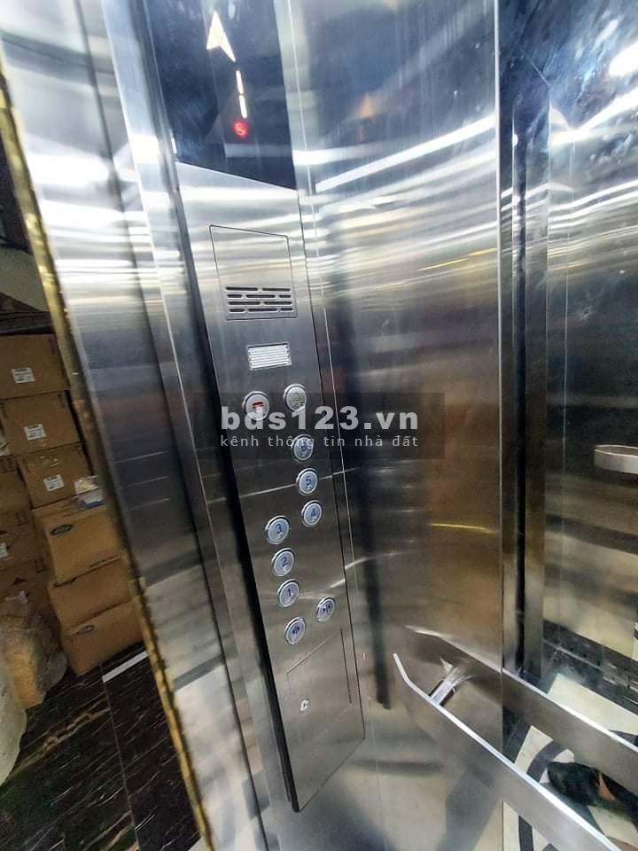 Bán gấp nhà Đường Láng, Phân lô, Gara ô tô, Kinh doanh, Thang máy, 52m2