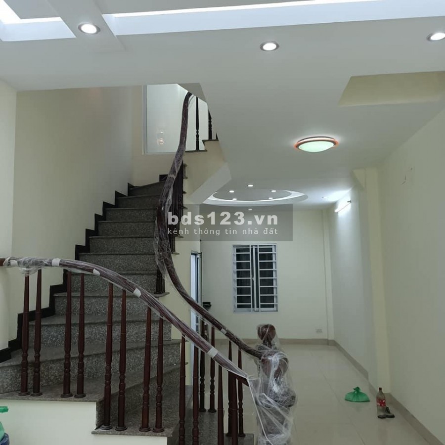Bán Nhà Đông Ngạc, Ô tô vào nhà, Nở Hậu, Dt 36 m2 x 5 Tầng, Giá 3.2 Tỷ.