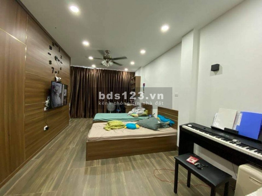 Bán gấp nhà Đường Láng, Phân lô, Gara ô tô, Kinh doanh, Thang máy, 52m2