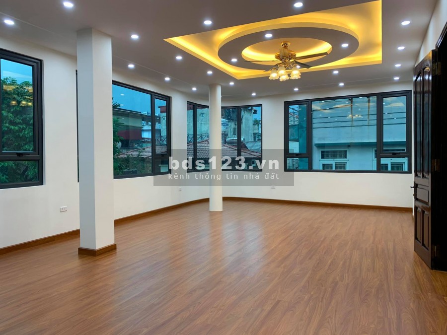 Đẳng Cấp ! Nhà Mặt Phố, Quận Đông Đa, Lô Góc 3 Thoáng, Thang Máy Nhập. 65m2, Mt 6m. 13 Tỷ