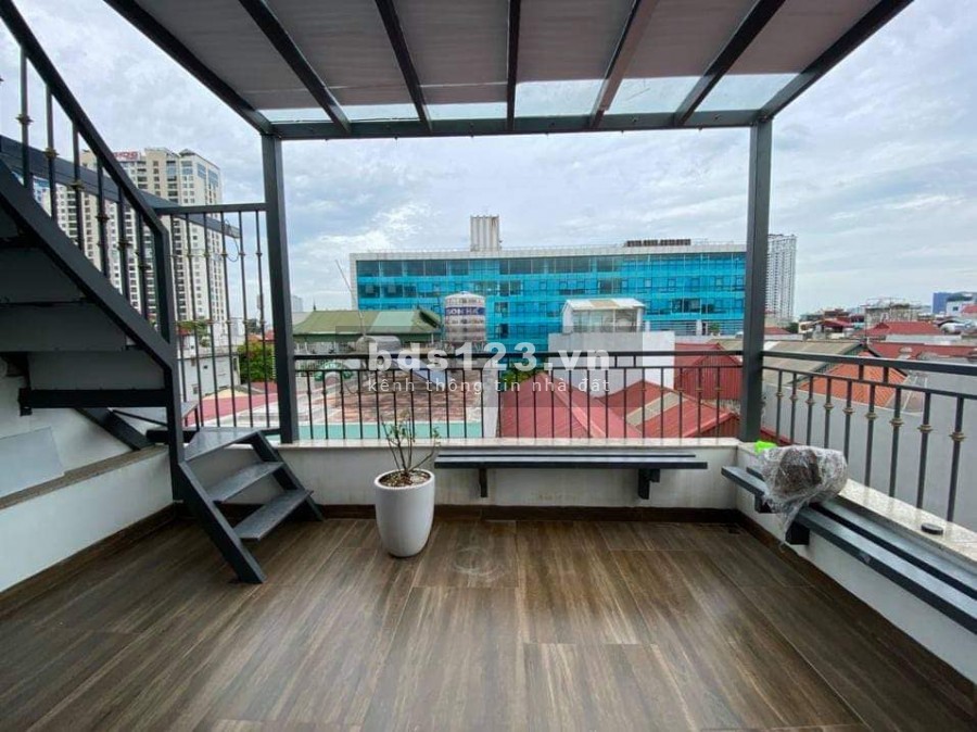 Bán gấp nhà Đường Láng, Phân lô, Gara ô tô, Kinh doanh, Thang máy, 52m2