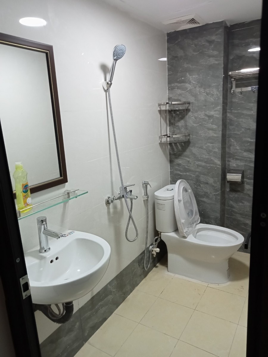 Bán CCMN Chùa Láng, 16 căn hộ, lô góc, HS 70tr/tháng, nhỉnh 10 tỷ. LH 0975823216