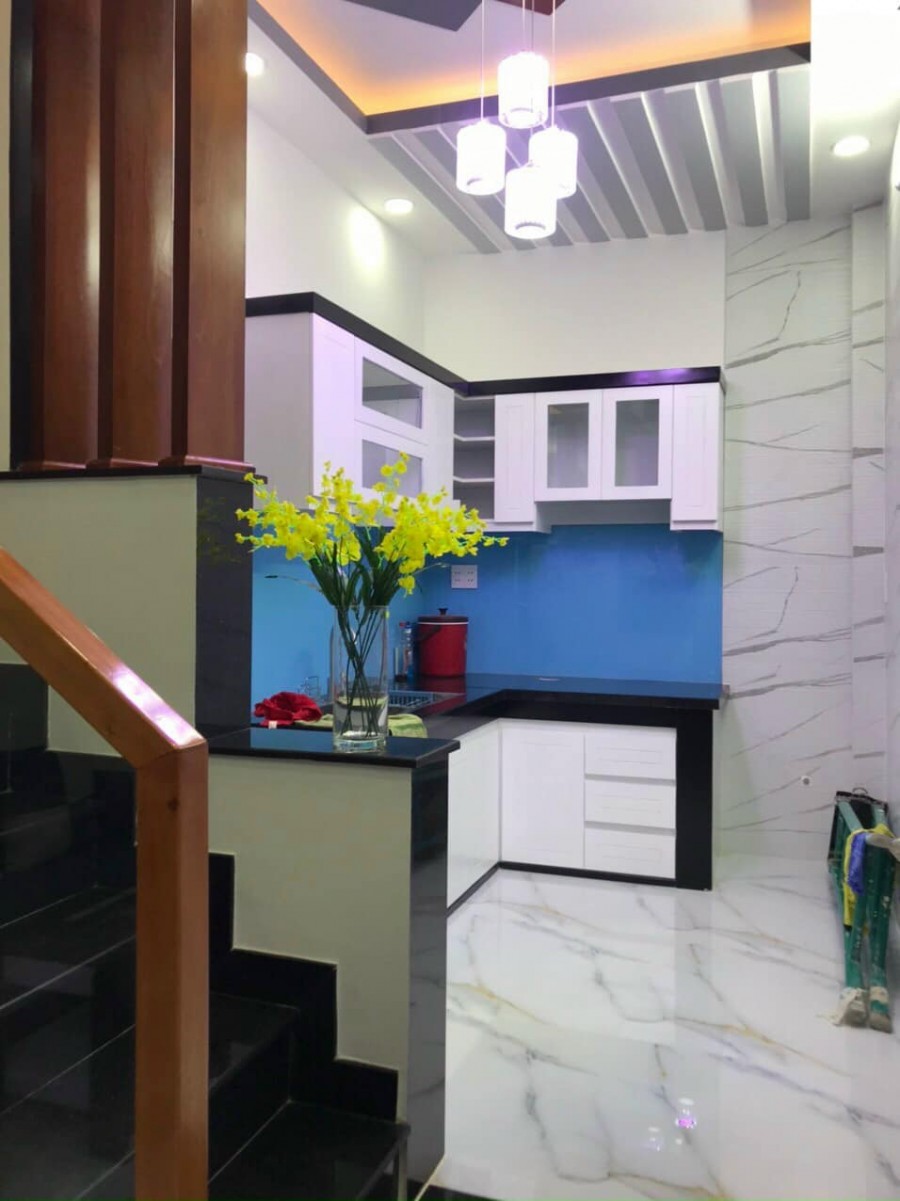 Bán nhà Phan Huy Ích xe hơi 7 chỗ đỗ cửa giá 3.35 tỷ thương lượng chính chủ, an ninh