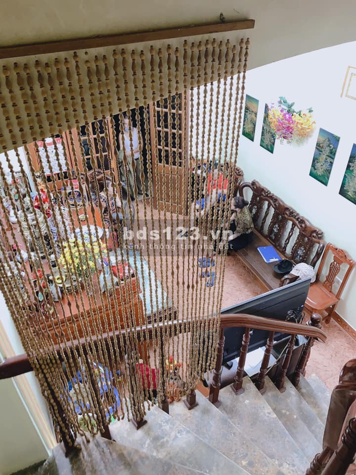 Cần bán gấp nhà phố Lạc Long Quân, Tây Hồ ngõ to như phố, kinh doanh đỉnh