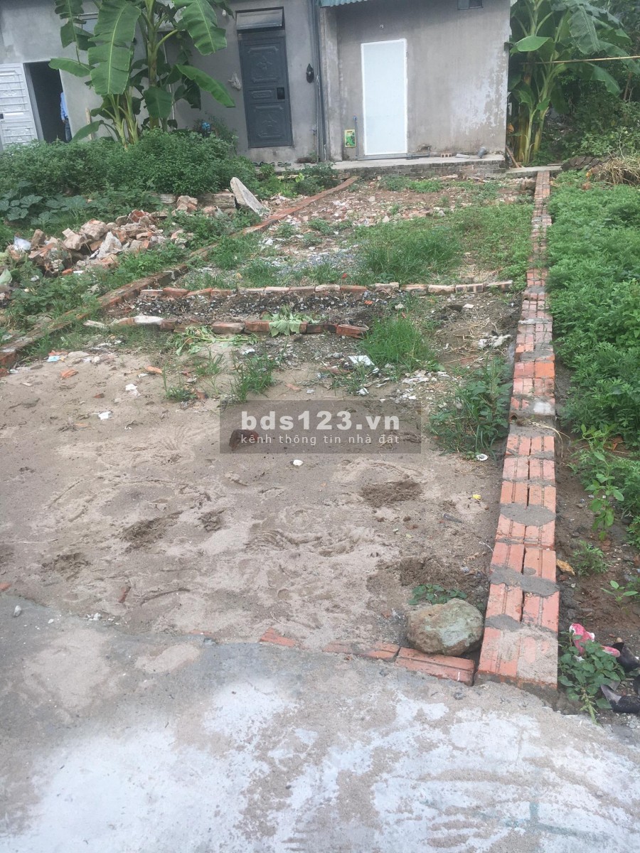 Cần tiền gấp bán mảnh đất gía thấp nhất thị trường ở Hậu Ái 40m2 vị trí đắc địa cực đẹp LH: 0866657649.