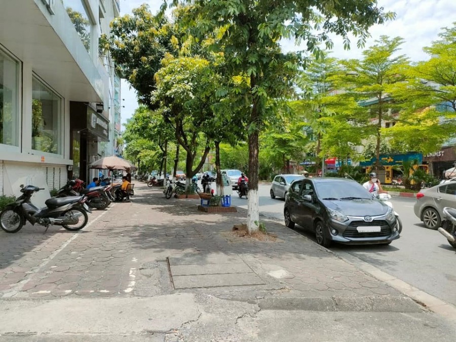 Nhà phố Trần Thái Tông, Cầu Giấy, diện tích sử dụng 60m2, Ô tô. Giá 7 tỷ5