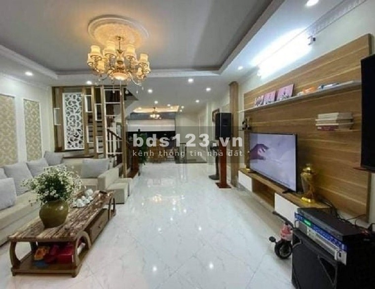 Tuyệt đỉnh an sinh nhà Nguyễn Văn Cừ, thiết kế đỉnh, dtsd 43m2 đúc 5 tầng, nhỉnh 4 tỷ