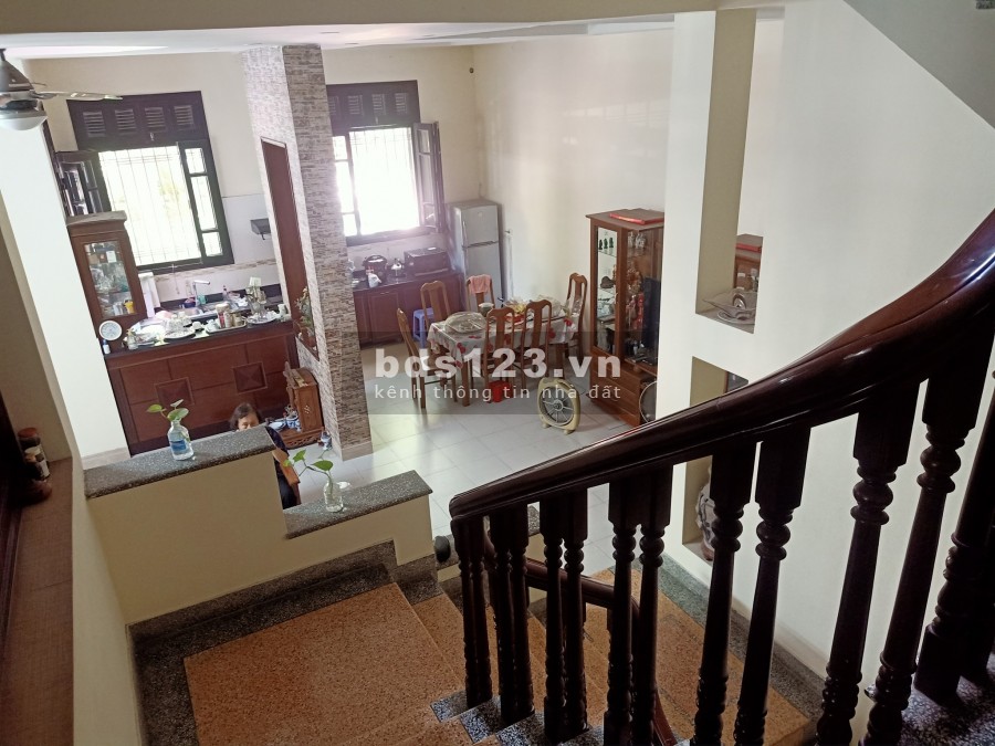 Cần bán biệt thự lô góc Nguyễn Cơ Thạch 100m2 x 4 tầng, giá chào 23 tỷ