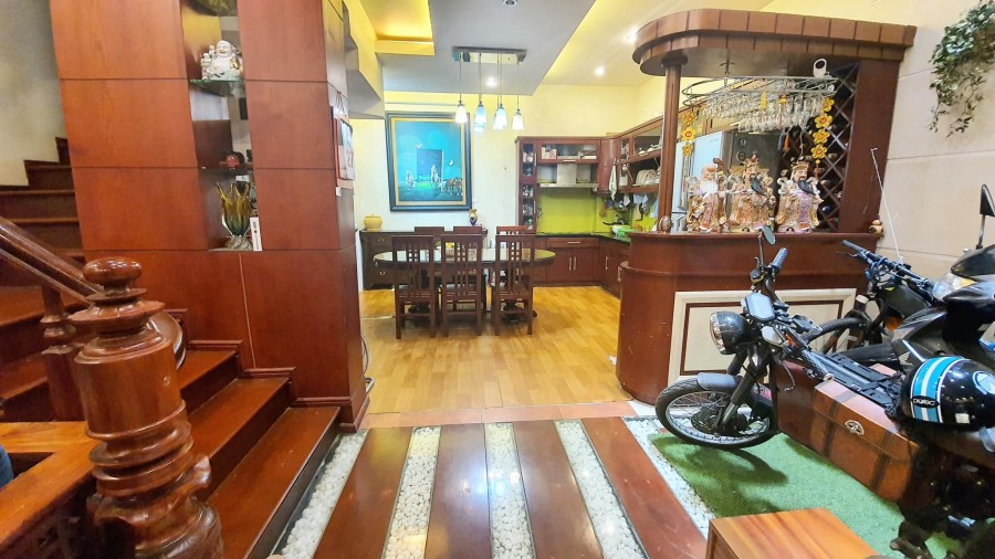 Bán nhà siêu phẩm Đống Đa cách ngã tư Tôn Thất Tùng Trường Chinh, 200m, dt 70m2 5 tầng, giá nhỉnh 7 tỷ