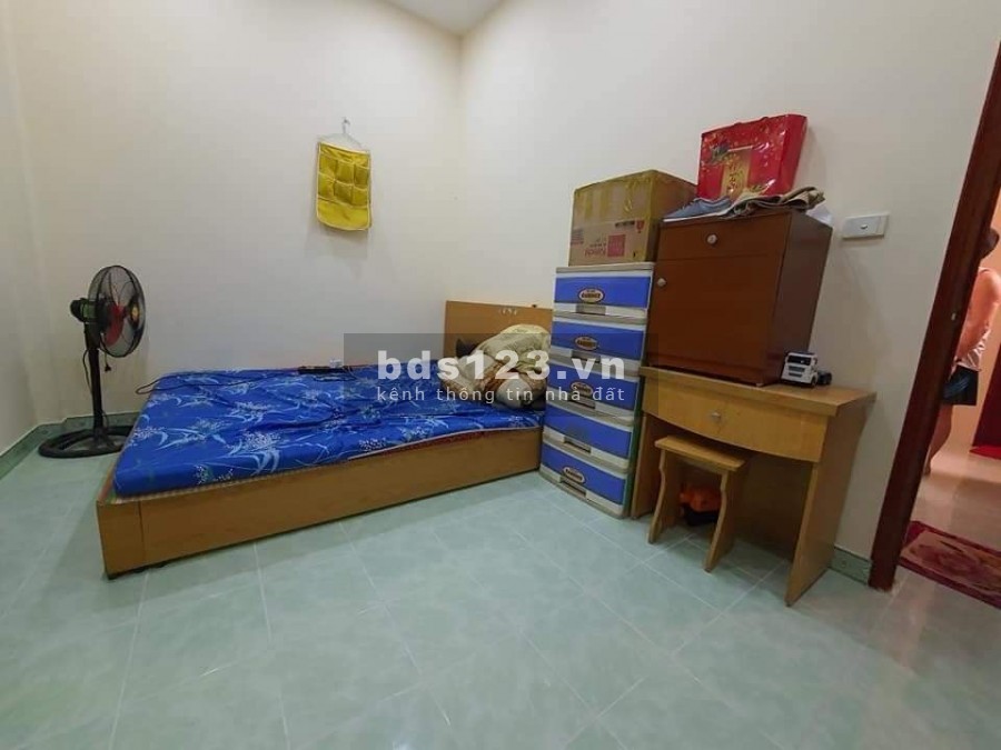 Bán nhà Bùi Xương Trạch 51m2 giá dt 3.9 tỷ lô góc thoáng đãng an sinh tốt