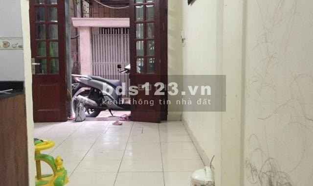 Bán gấp nhà Nghĩa Dũng trung tâm Ba Đình, dt 35m2, 5 tầng đúc, mt 4m, giá chỉ 2.9 tỷ
