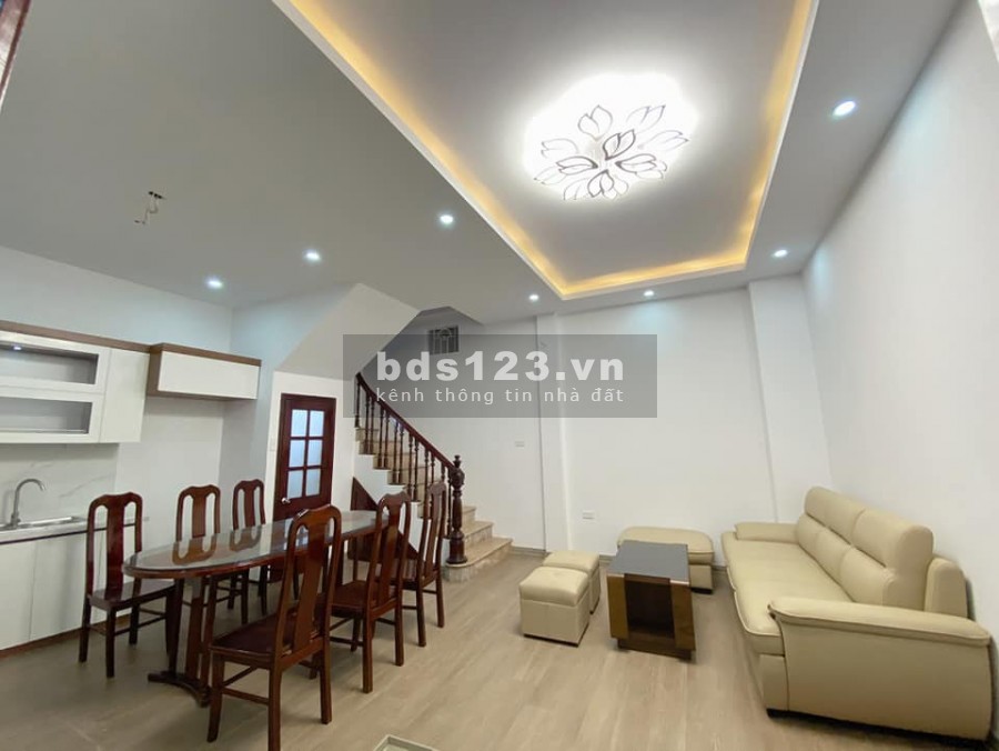 Bùi Xương Trạch nhà riêng 4 tầng 35m2, ô tô qua cổng giá nhỉnh 3 tỷ
