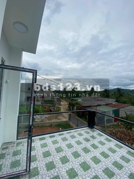 Nhà đẹp VIP hiện đại mới 100% diện tích 5x26 gần bến xe phía nam giá 1.58ty