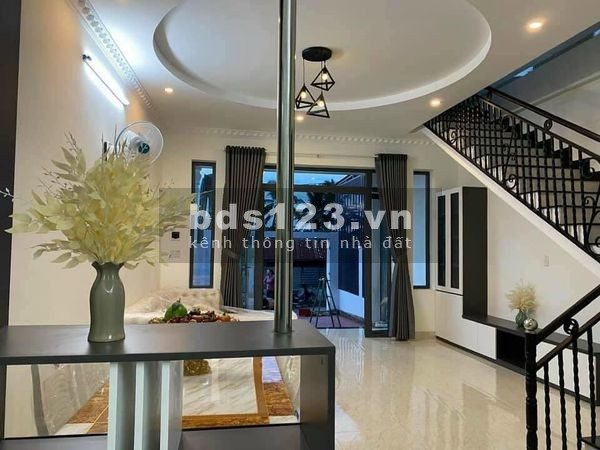 Nhà đẹp VIP hiện đại mới 100% diện tích 5x26 gần bến xe phía nam giá 1.58ty