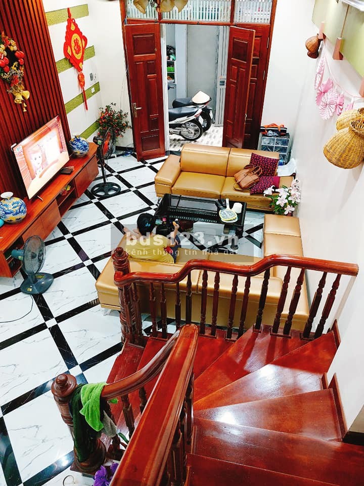 Duy nhất! Bán rẻ Nhà Tây Tứ Trạch Cầu Giấy DT 65m2 MT 4,8m – Ô tô đỗ cổng - 0965 128 850