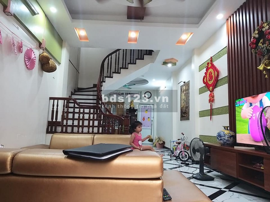 Duy nhất! Bán rẻ Nhà Tây Tứ Trạch Cầu Giấy DT 65m2 MT 4,8m – Ô tô đỗ cổng - 0965 128 850