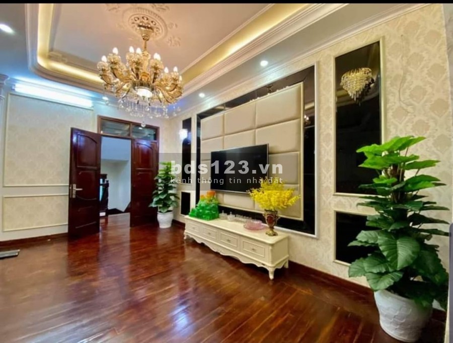 Bán nhà cầu Diễn, Nam Từ Liêm ô tô 7 chỗ đỗ trước cửa DT 39m2, 5 Tầng, MT4m giá 3,35 tỷ