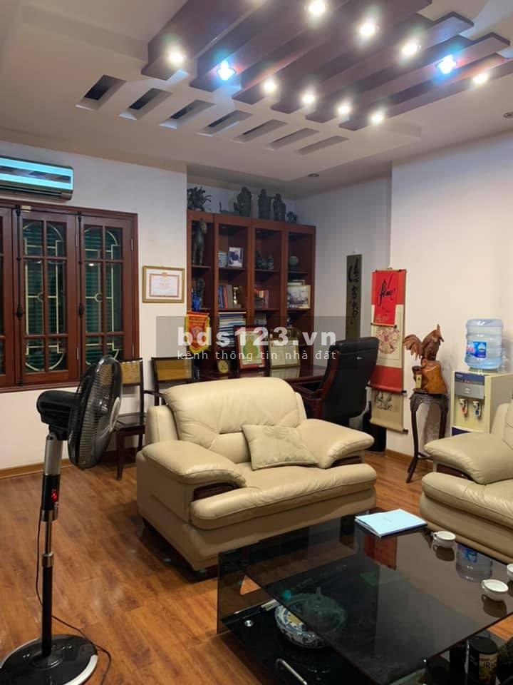Bán nhà riêng phố Trần Cung, Cổ Nhuế 1, DT:55 m2, 5.3 tỷ - vài bước ra phố