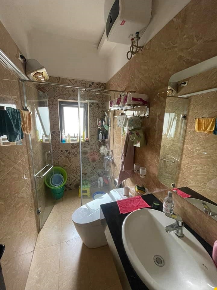 Bán Nhà Lê Trọng Tấn, 65M, 4T, 9.5Tỷ, phân lô, ô tô tránh, an sinh đỉnh, kh Tốt
