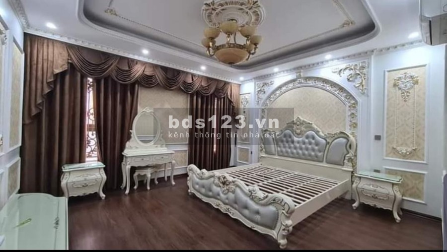 Bán nhà cầu Diễn, Nam Từ Liêm ô tô 7 chỗ đỗ trước cửa DT 39m2, 5 Tầng, MT4m giá 3,35 tỷ