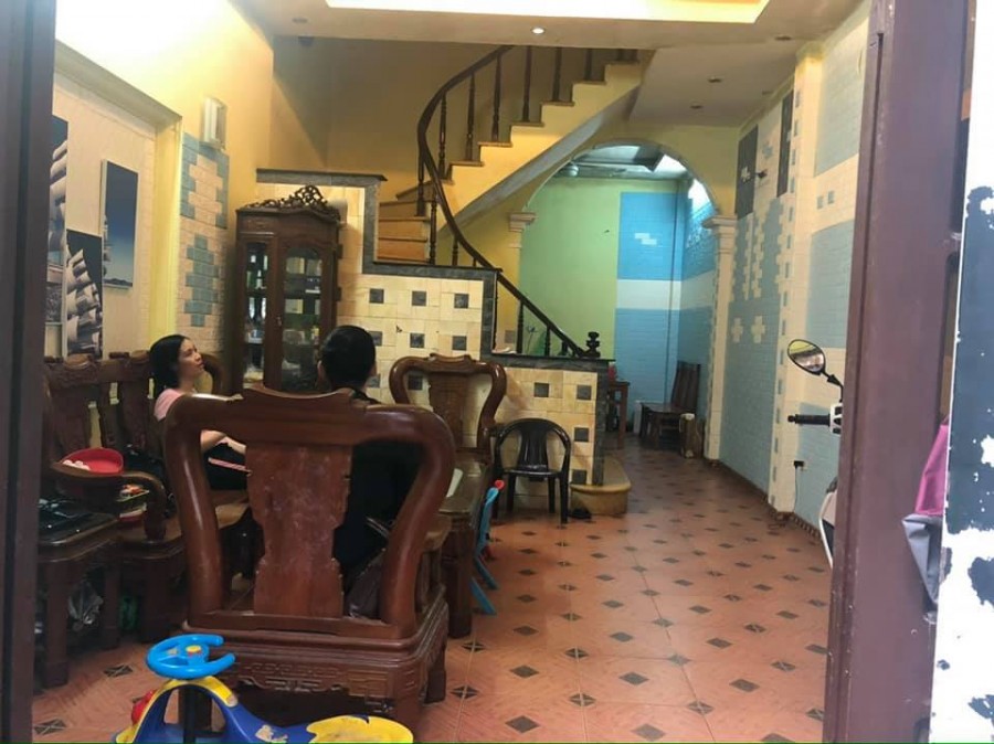 Bán nhà ngõ 38 Xuân La Quận Tây Hồ, ngõ ô tô lô góc nở hậu, dt 50m2, 4 tầng, mt 4.2 giá nhỉnh 5 tỷ