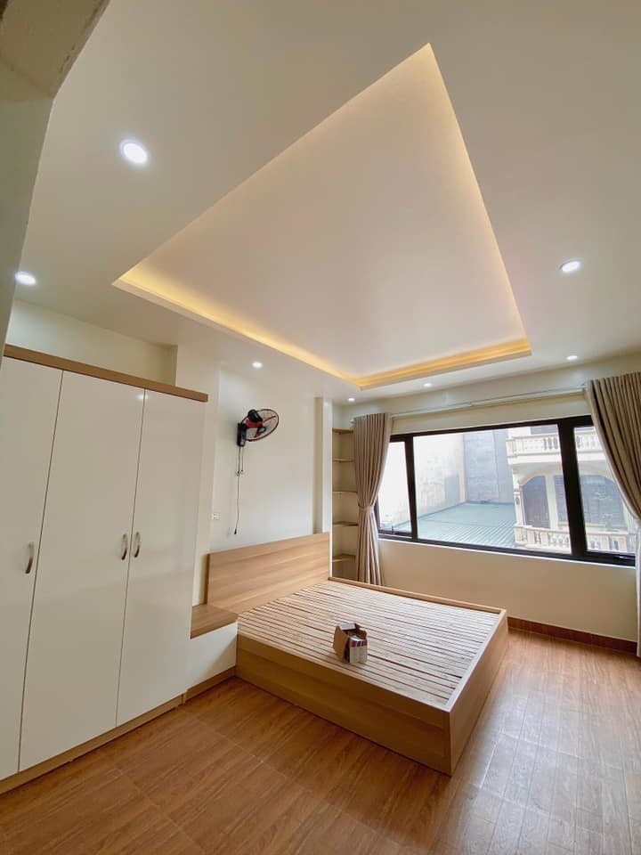 Bán chung cư mini Kim Mã dt 50m2, 6 tầng, ô tô hầm thang máy, 10 phòng, dòng tiền 38 triệu/tháng, giá 7.5 tỷ