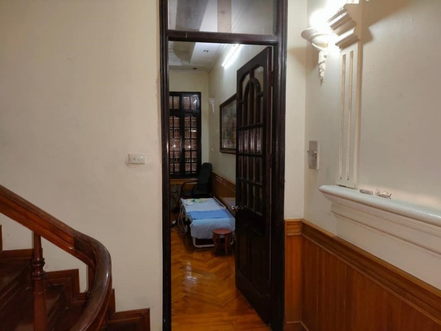 Nhà phố Trần Thái Tông, Cầu Giấy, diện tích sử dụng 60m2, Ô tô. Giá 7 tỷ5