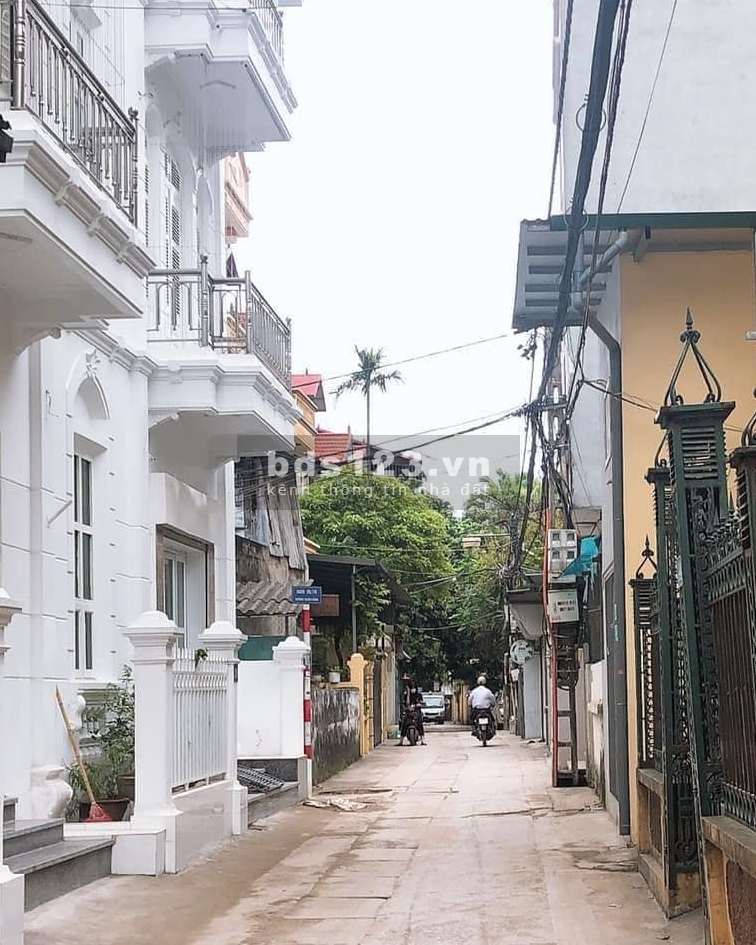 Giá 2.9 tỷ, dt 40m2, 5 tầng, nhà Xuân Đỉnh, Ôtô đỗ cửa tránh nhau. LH 0941111357