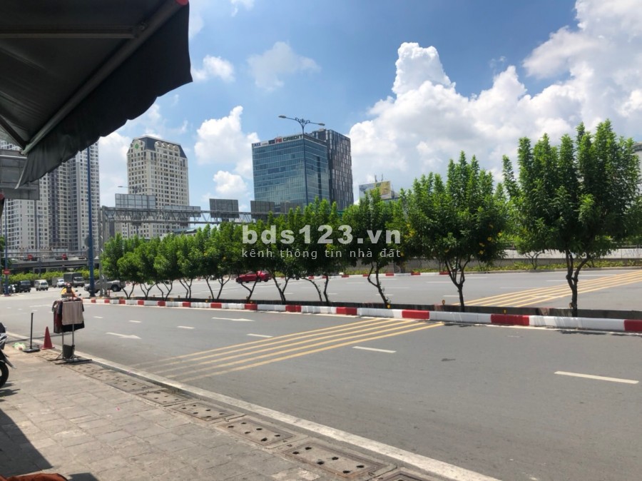 Kẹt vốn làm ăn, bán nhà 142/3 Võ Văn Kiệt, giá 12 tỷ